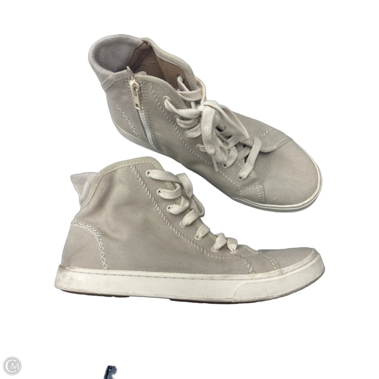 Shoes Sneakers By Olukai In Tan, Size: 9.5