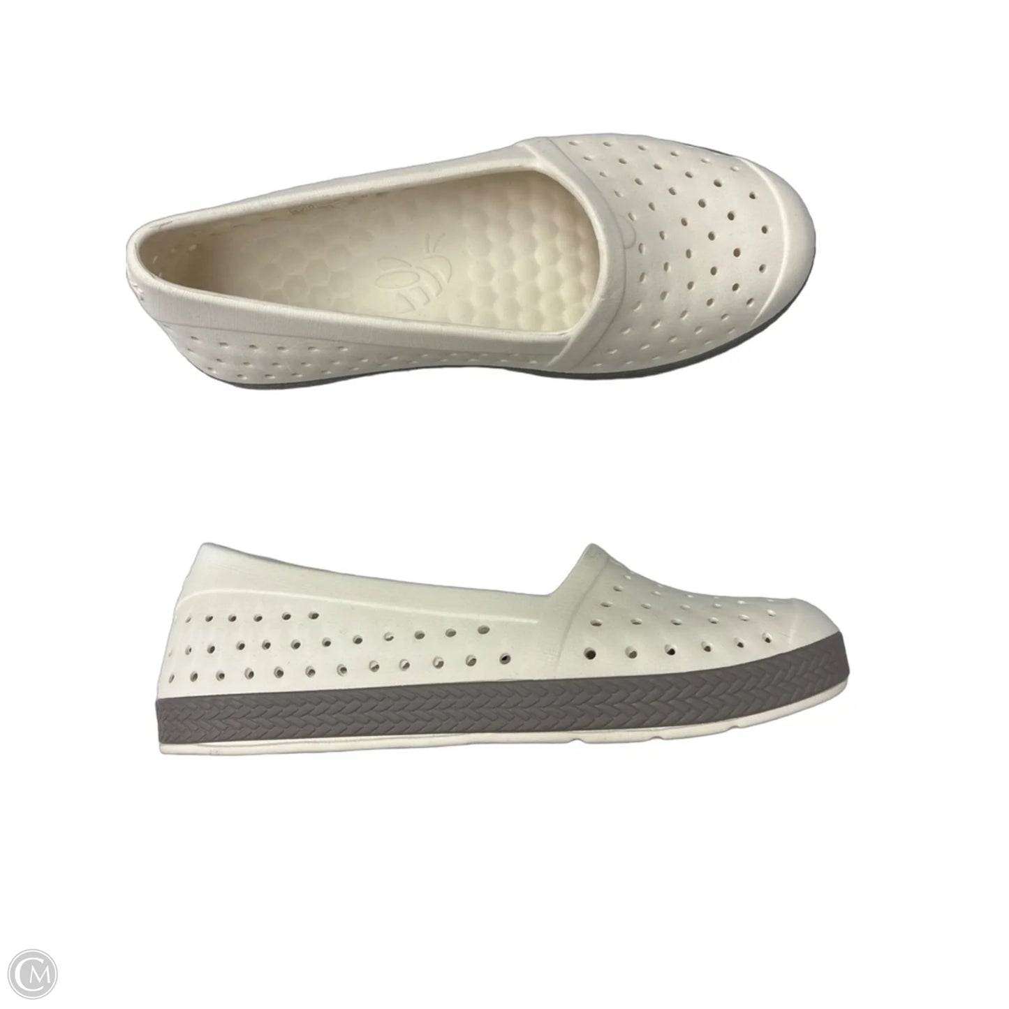 Shoes Flats By Clothes Mentor In Cream, Size: 9