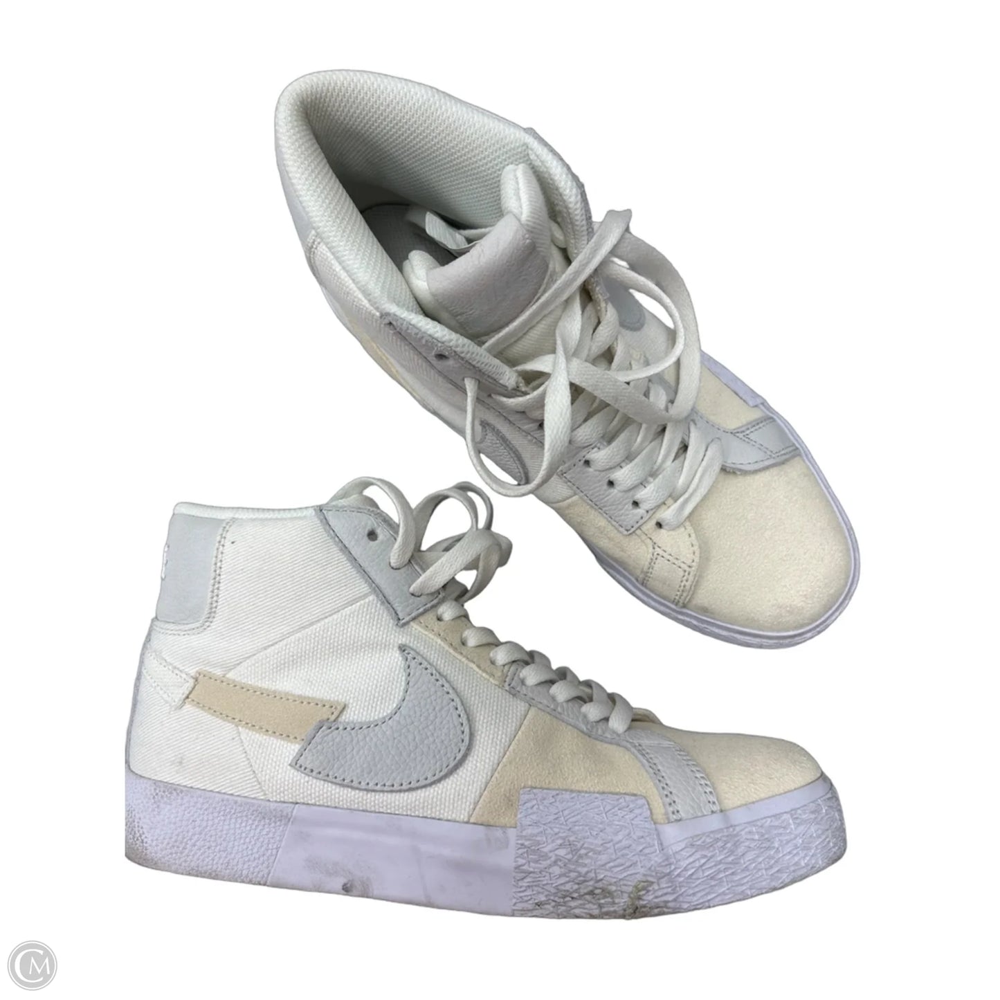 Shoes Sneakers By Nike In Cream, Size: 9.5