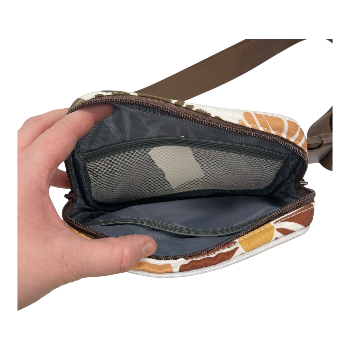 Belt Bag By Clothes Mentor In Floral Print, Size:Small