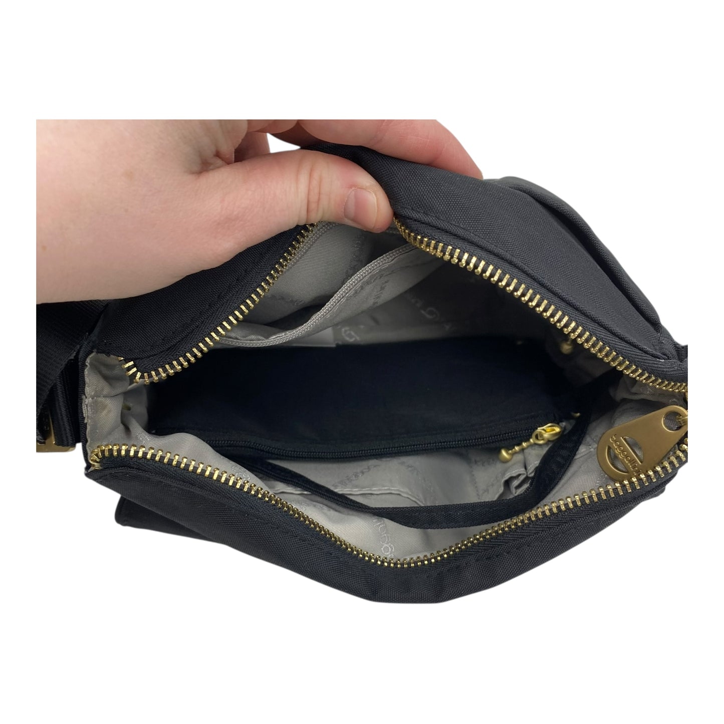 Crossbody By Baggallini In Black, Size:Medium