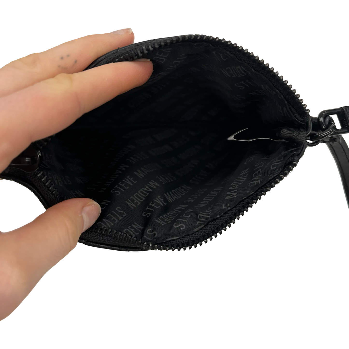 Wristlet By Steve Madden In Black, Size:Medium