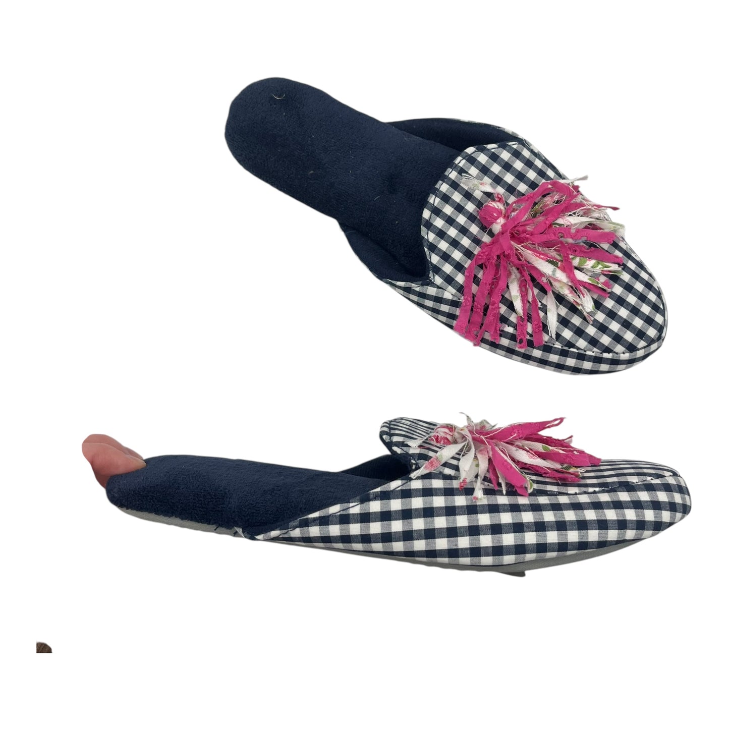 Slippers By Clothes Mentor In Blue & White