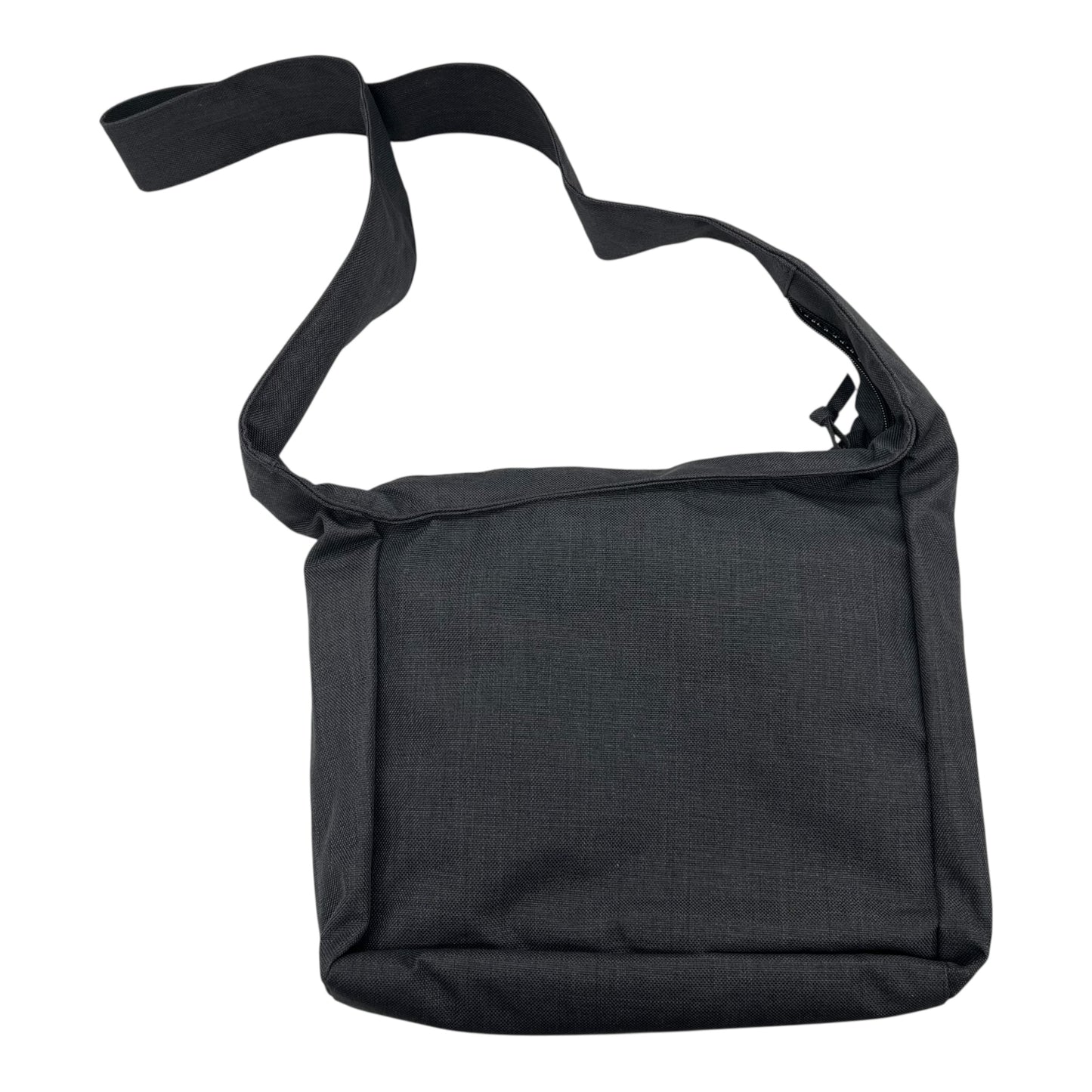 Crossbody By Clothes Mentor In Grey, Size:Medium