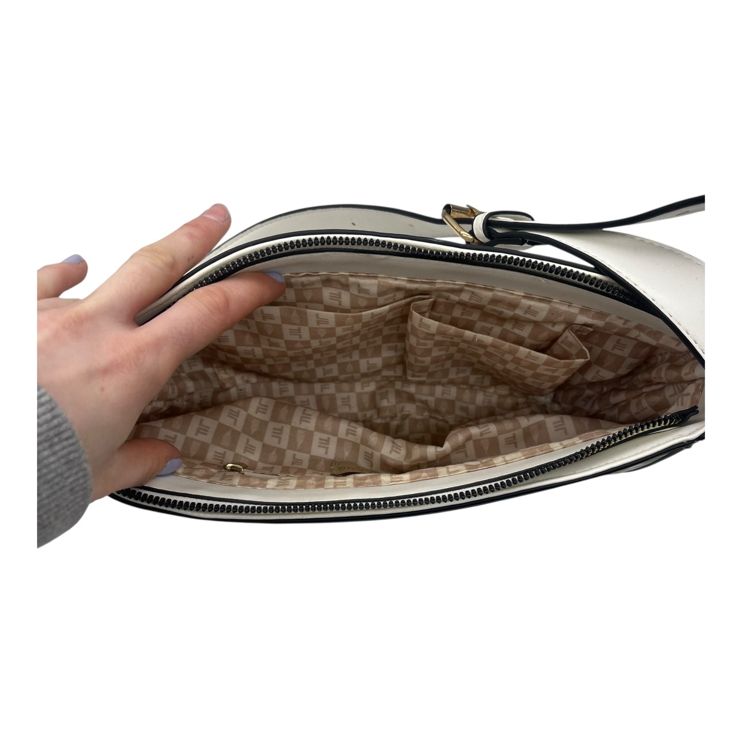 Handbag By London Fog In White, Size:Medium