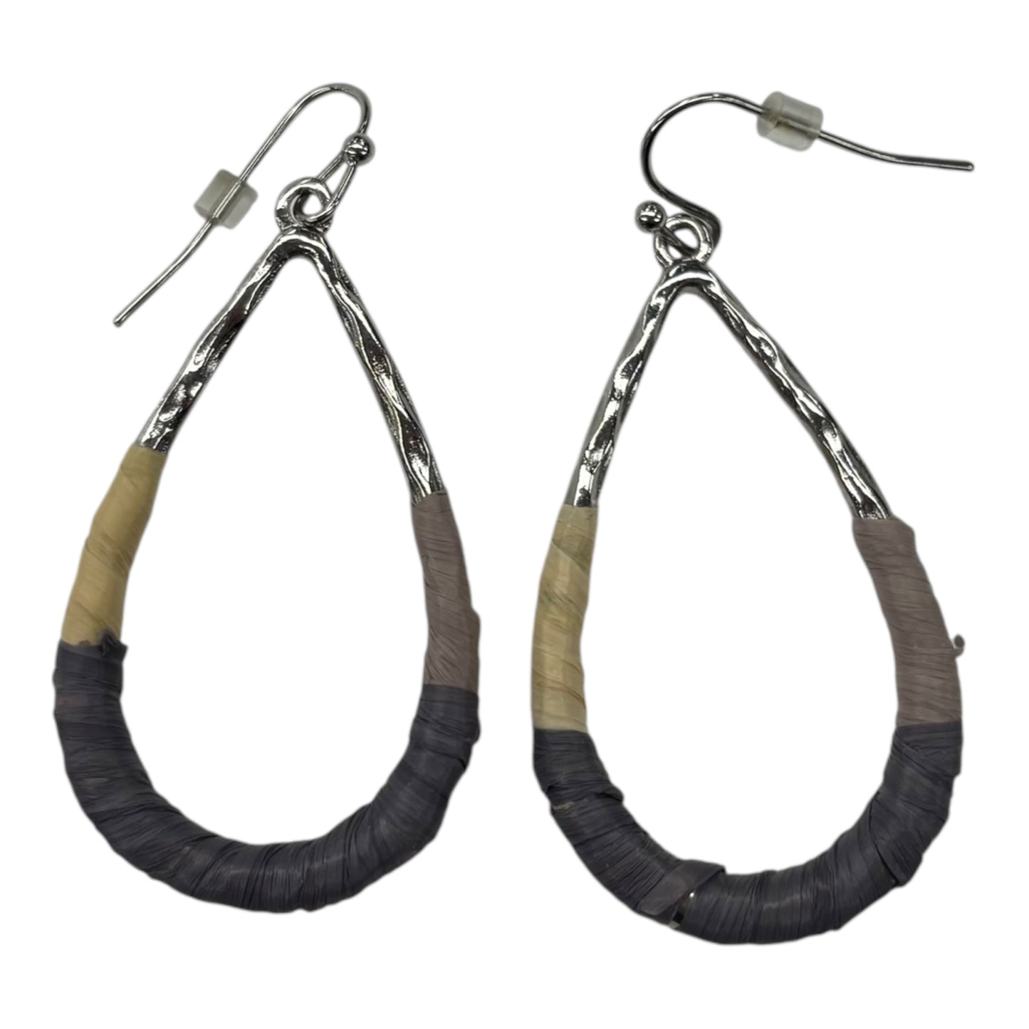 EARRINGS DANGLE/DROP by CLOTHES MENTOR In SILVER & TAN