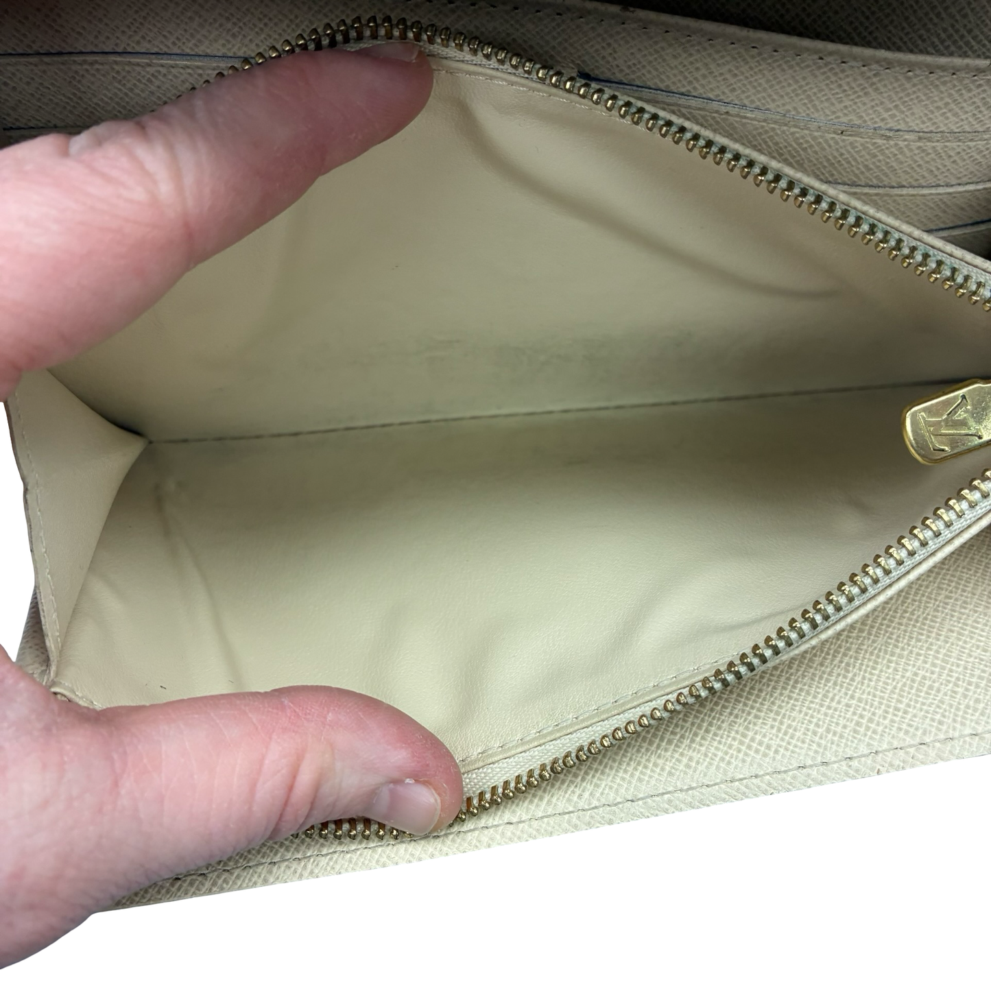 Wallet Luxury Designer By Louis Vuitton In Cream, Size:Medium