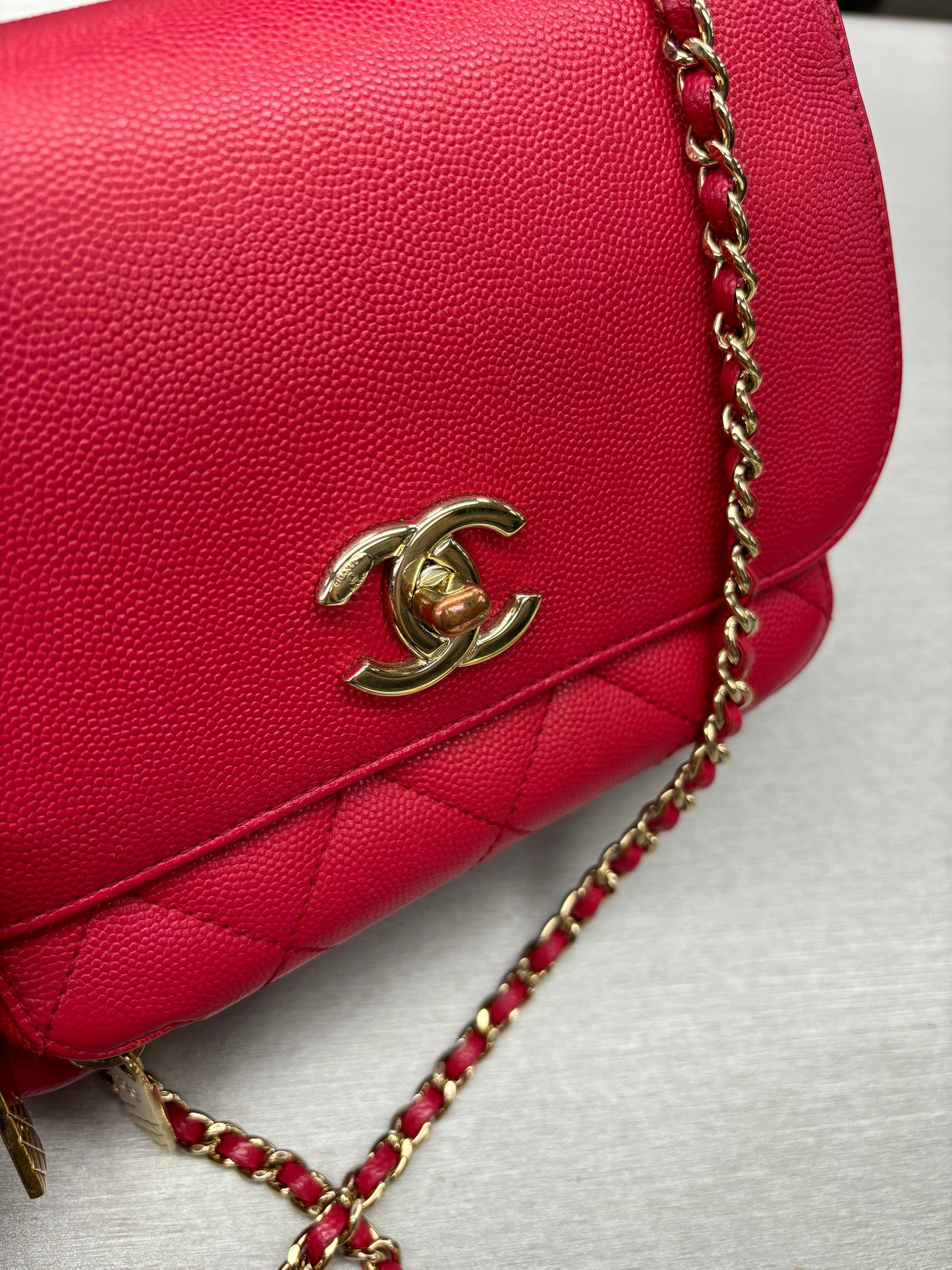 Crossbody Luxury Designer By Chanel In Red, Size:Small