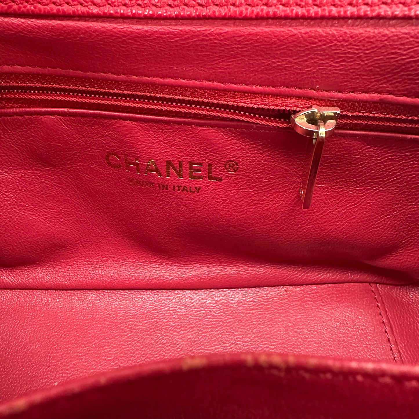 Crossbody Luxury Designer By Chanel In Red, Size:Small