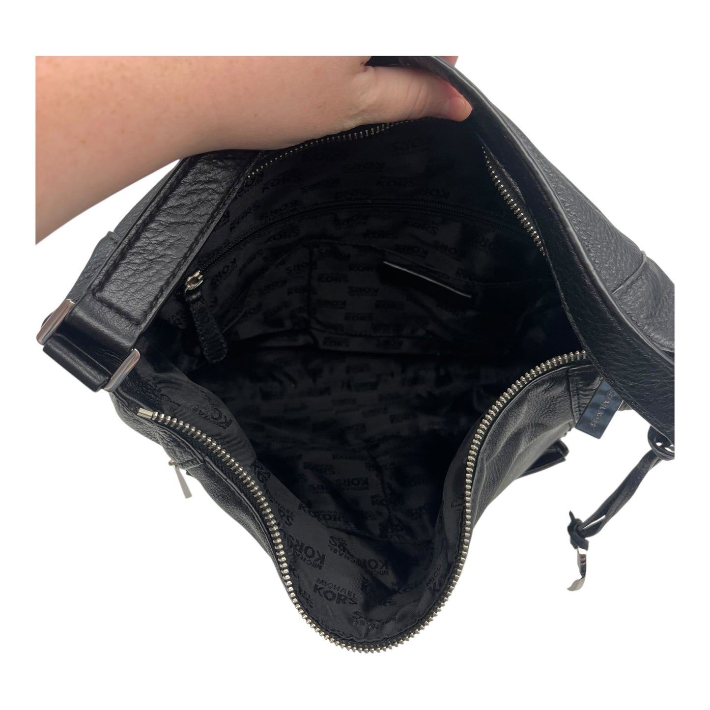 Handbag Designer By Michael Kors In Black, Size:Medium