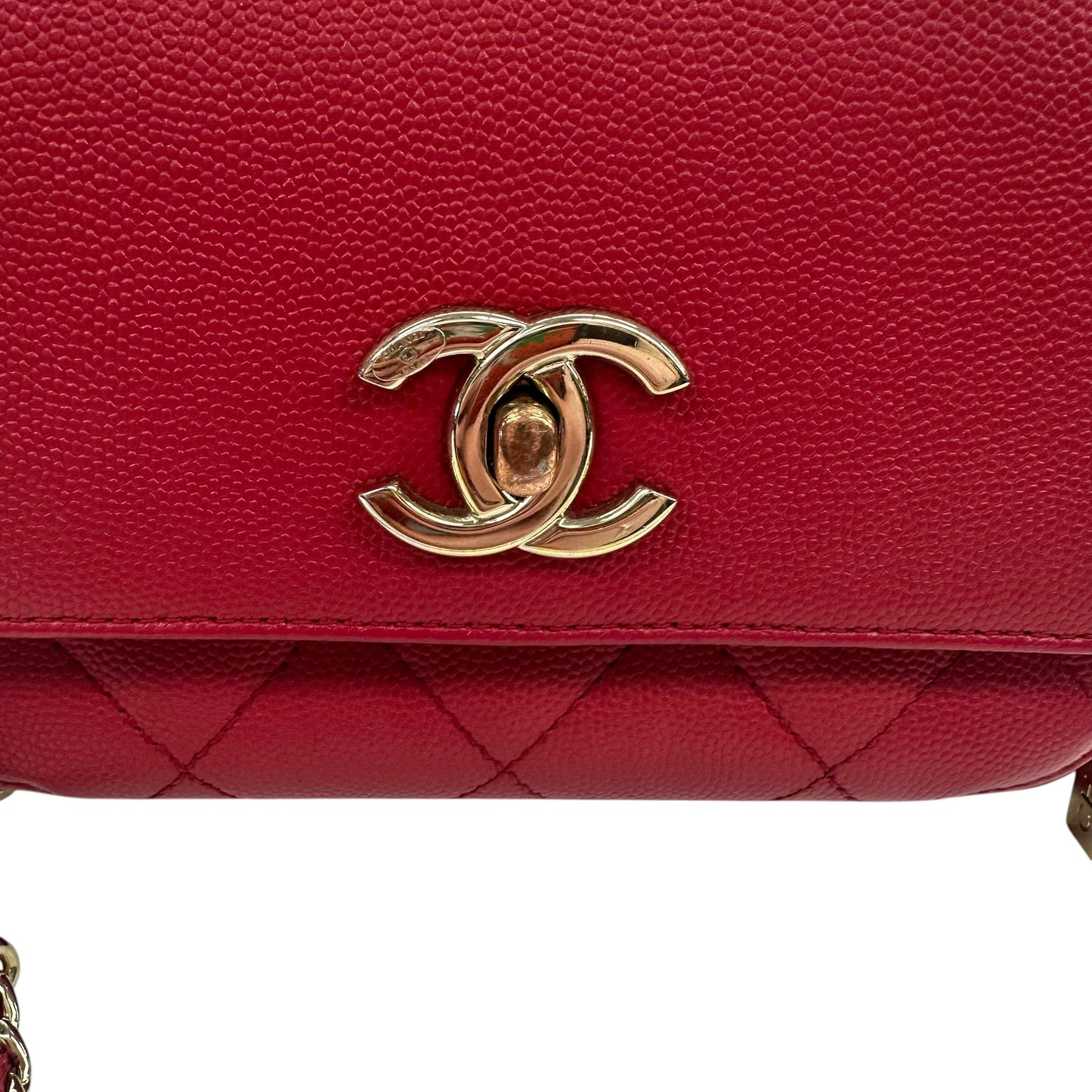 Crossbody Luxury Designer By Chanel In Red, Size:Small