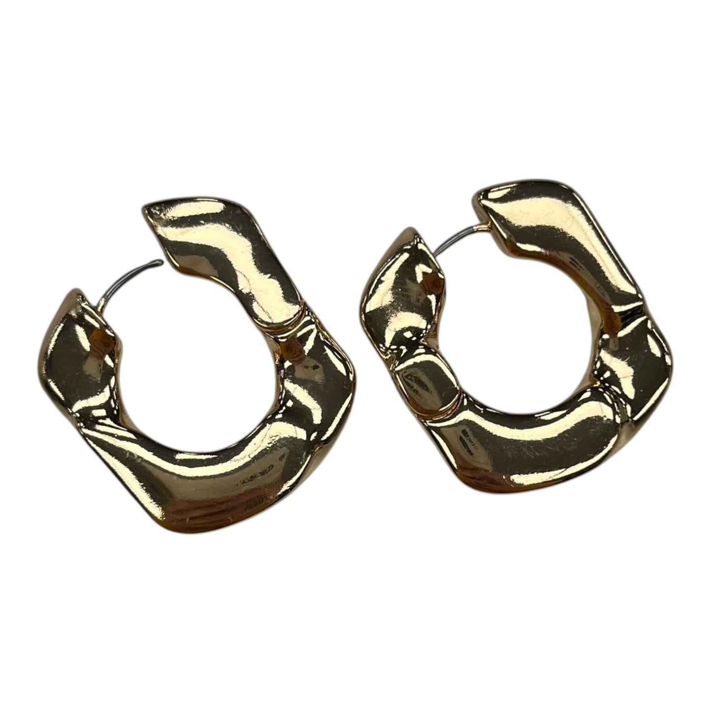 Earrings Hoop By Clothes Mentor In Gold