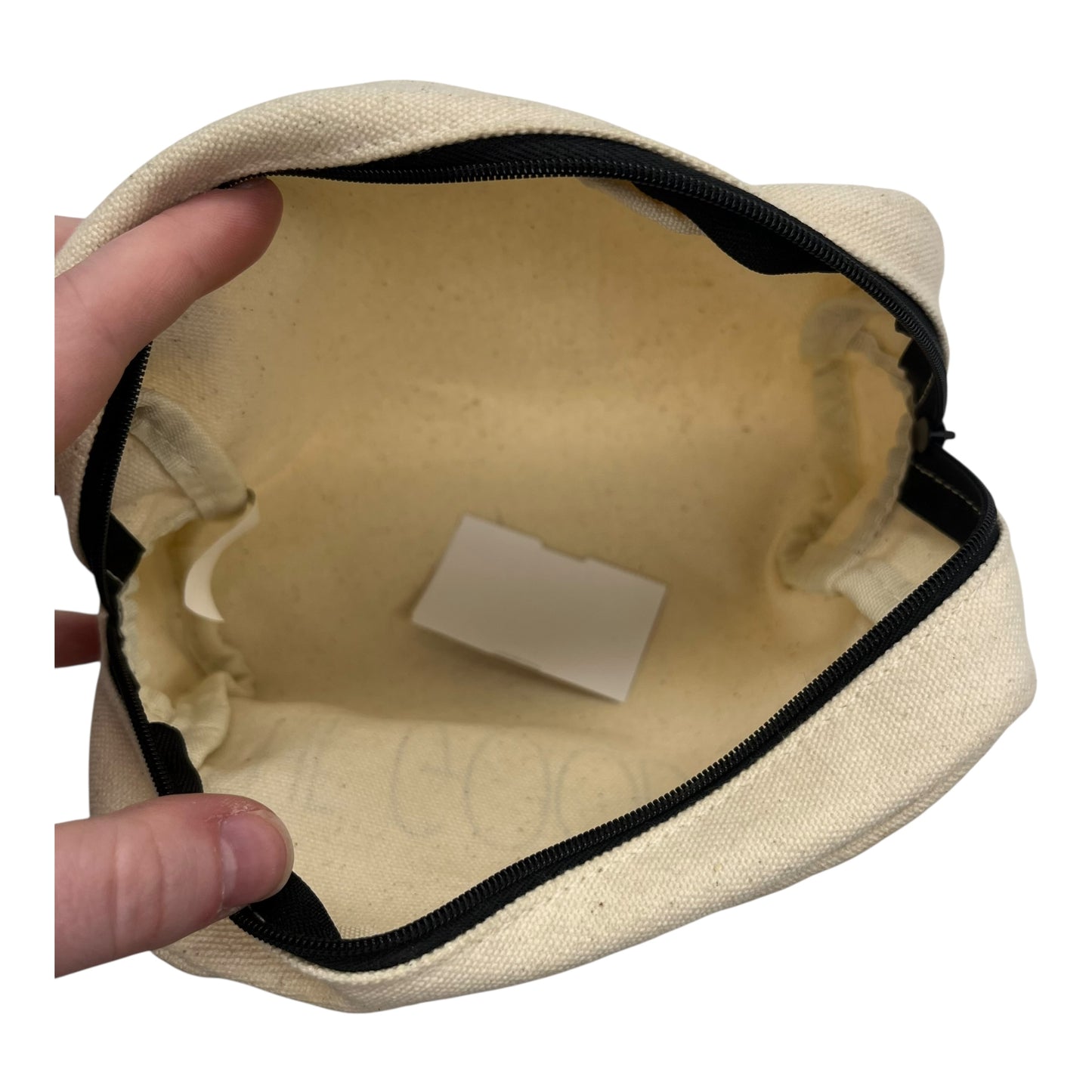 Makeup Bag By Clothes Mentor In Beige, Size:Medium