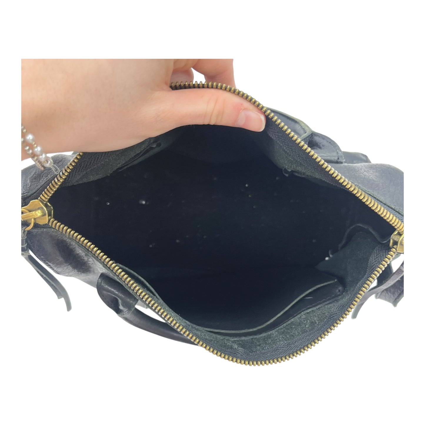 Handbag Leather By Clothes Mentor In Grey, Size:Medium