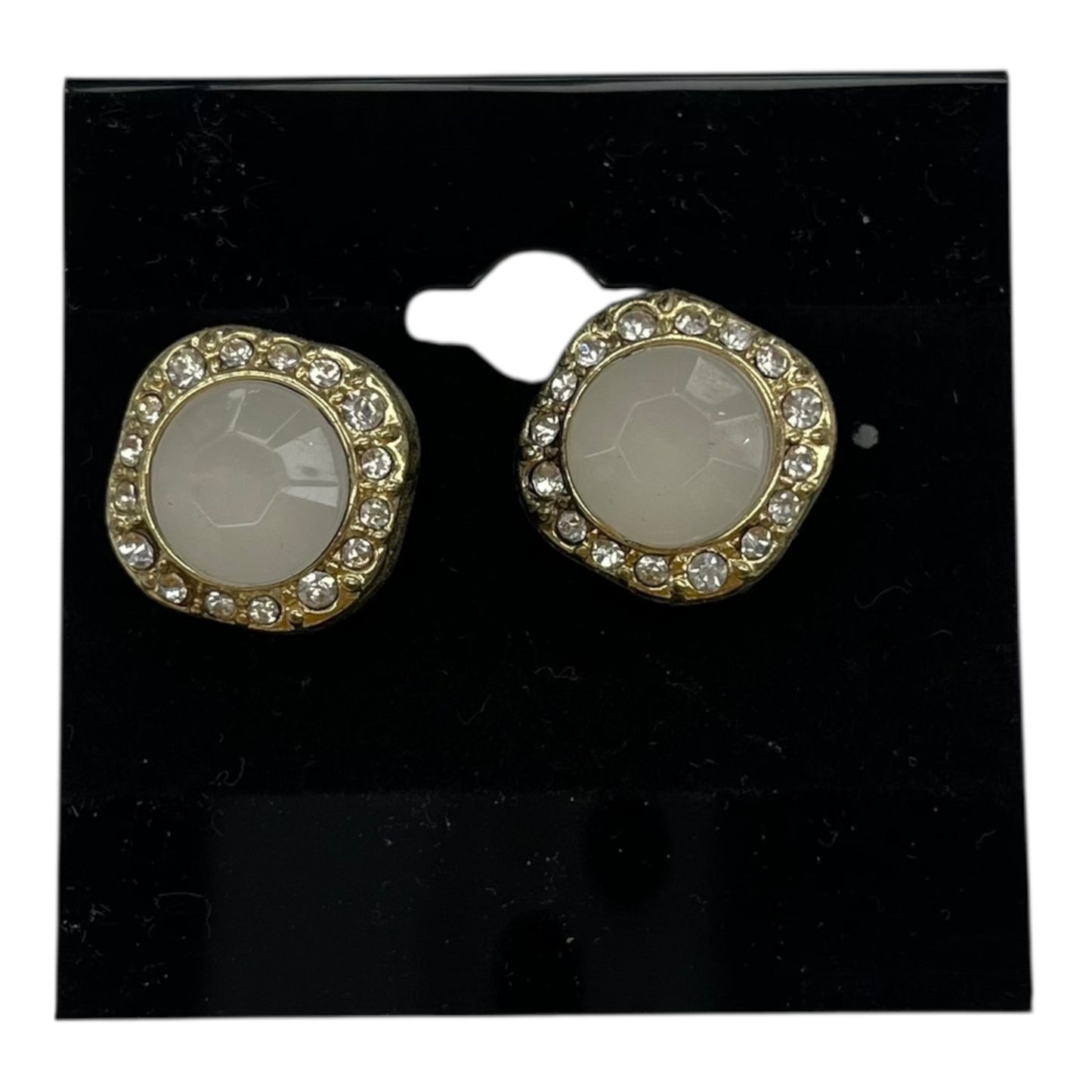 Earrings Stud By Clothes Mentor In Cream