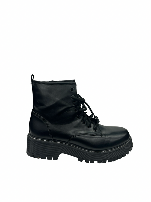 Boots Combat By No Boundaries In Black, Size:11