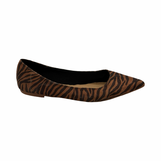Shoes Flats By Clothes Mentor In Animal Print, Size:8