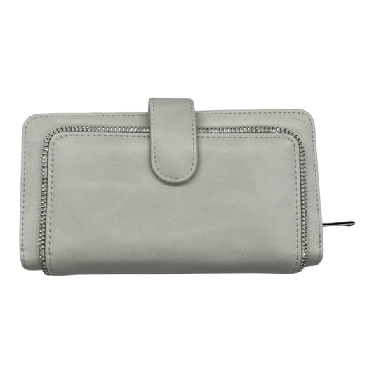 Wallet By Clothes Mentor In Cream, Size:Large