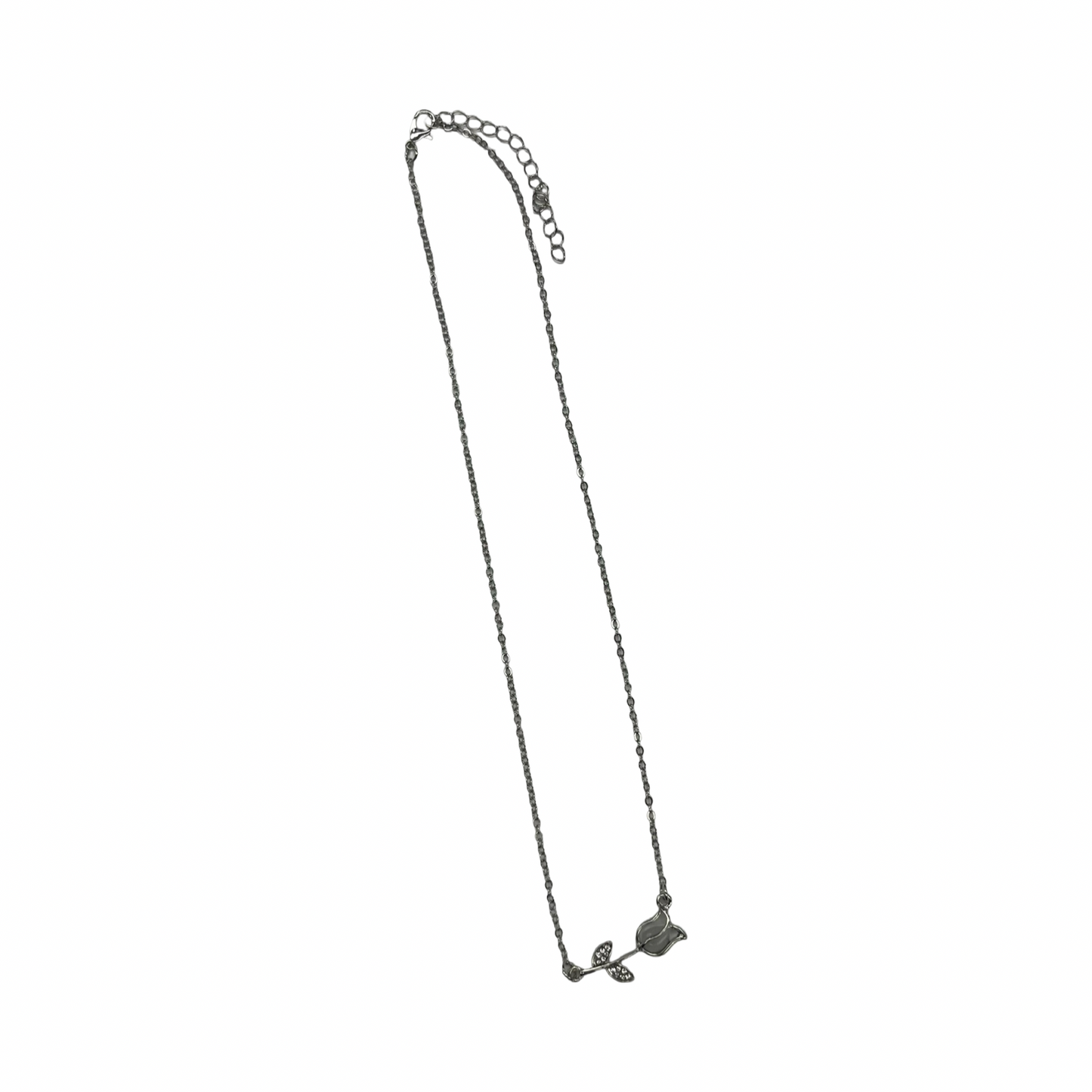 Necklace Pendant By Clothes Mentor In Silver