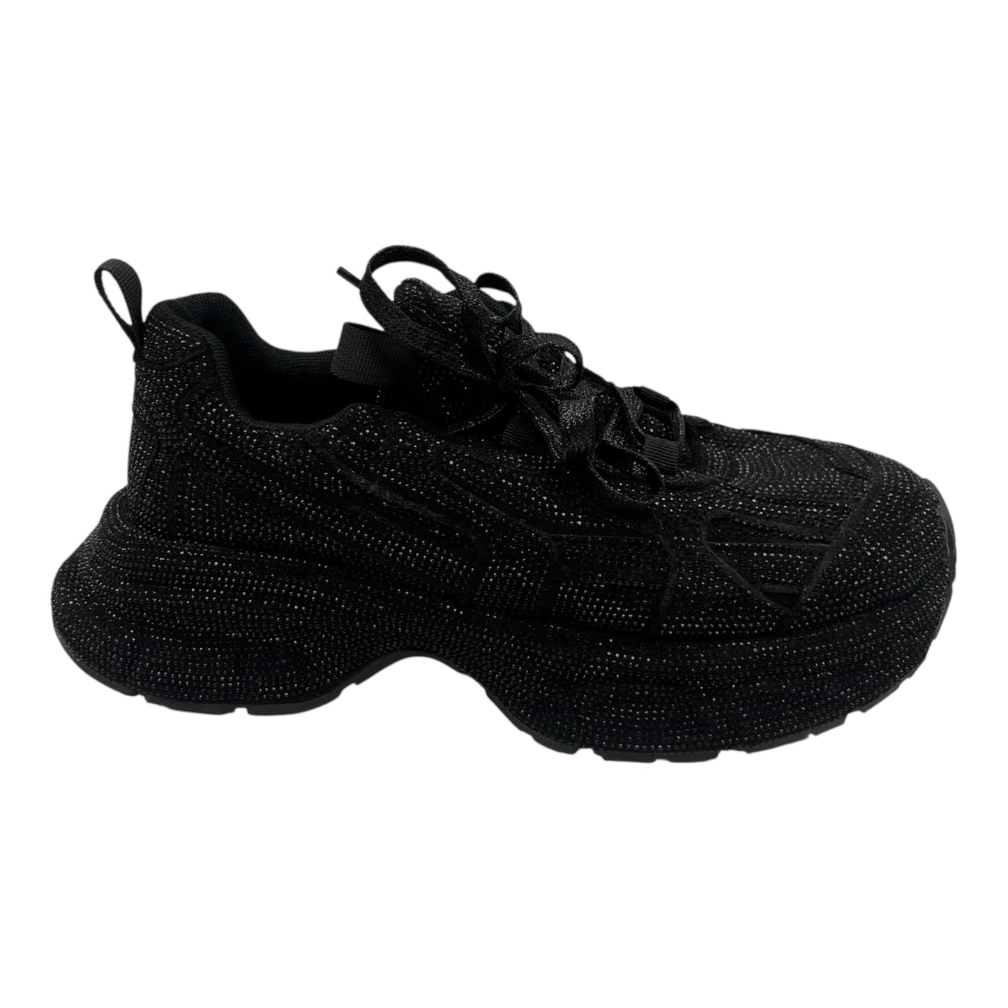 Shoes Sneakers By Clothes Mentor In Black, Size:9.5