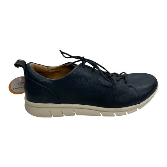 Shoes Flats By Clothes Mentor In Blue, Size:8