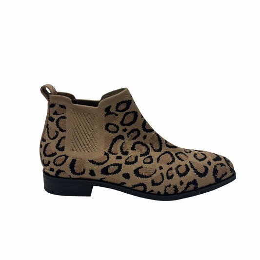 Boots Ankle Flats By Vivaia In Leopard Print, Size:7.5