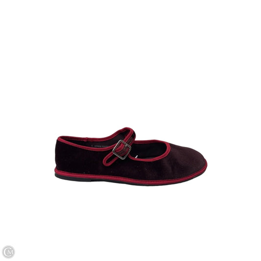 Shoes Flats By Universal Thread In Maroon, Size: 8