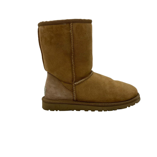 Boots Designer By Ugg  Size: 6