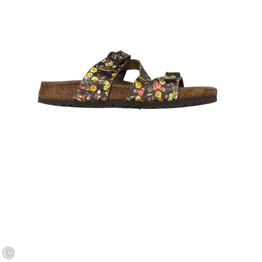 Sandals Flats By Birkenstock In Floral Print, Size: 7