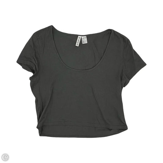 Top Short Sleeve By Divided In Grey, Size: Xl