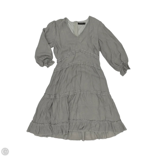 Dress Casual Midi By Clothes Mentor In Grey, Size: S