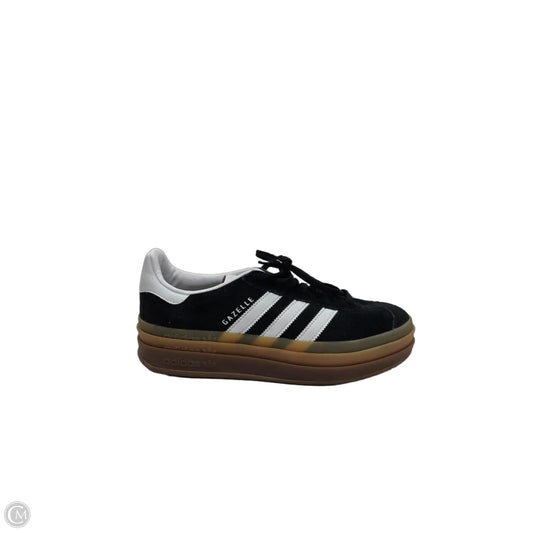 Shoes Sneakers By Adidas In Black & White, Size: 9