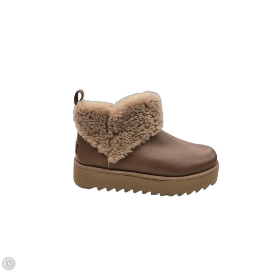 Boots Designer By Ugg In Brown, Size: 9