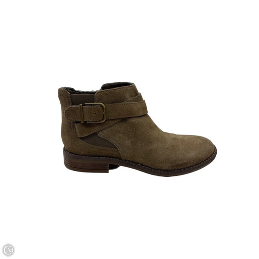 Boots Ankle Flats By Clarks In Brown, Size: 6.5