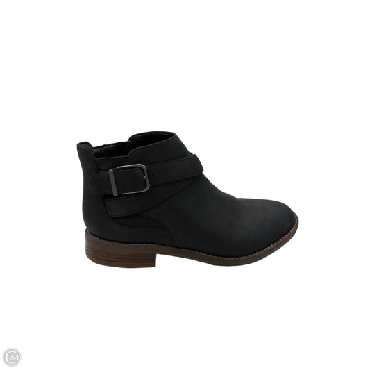 Boots Ankle Flats By Clarks In Black, Size: 6.5