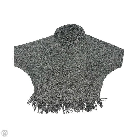 Poncho By Relativity In Black & White, Size: 1x