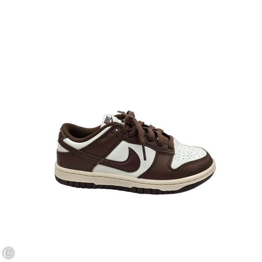 Shoes Sneakers By Nike In Brown & White, Size: 6
