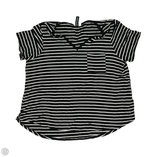Top Short Sleeve By Grace + Karma In Black & White, Size: 1x