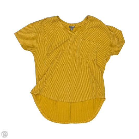 Top Short Sleeve By Falls Creek In Yellow, Size: L