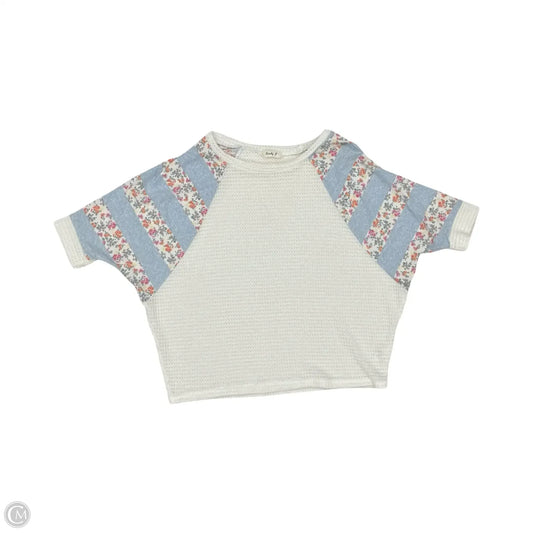 Top Short Sleeve By Clothes Mentor In White, Size: S