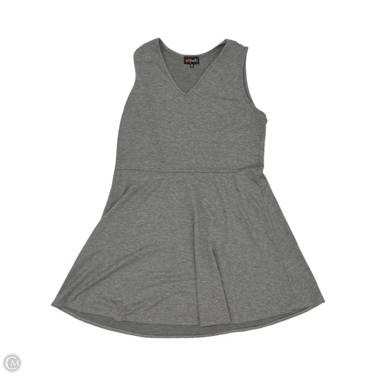 Dress Casual Short By Poof In Grey, Size: 2x