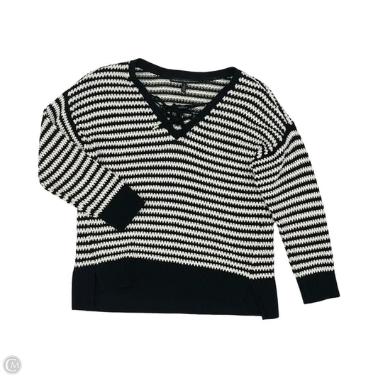 Sweater By White House Black Market In Black & White, Size: M