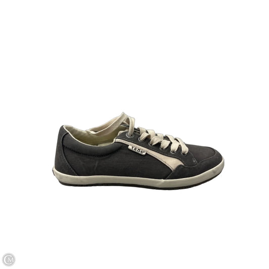 Shoes Sneakers By Taos In Grey, Size: 7