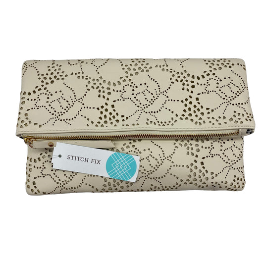 Clutch By Urban Expressions  Size: Large