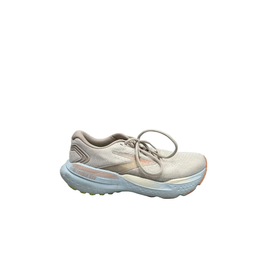 Shoes Athletic By Brooks In Tan, Size: 8.5