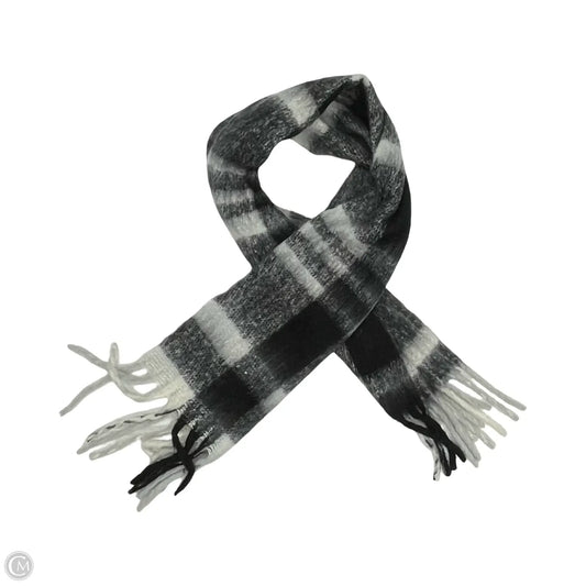 Scarf Winter By Madden Nyc In Black & White