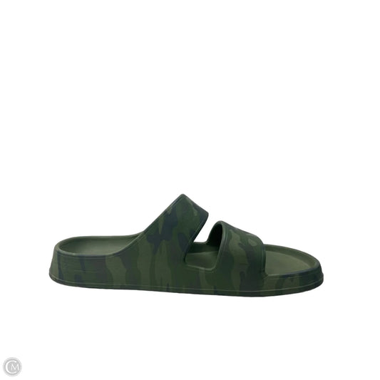 Sandals Flats By Old Navy In Camouflage Print, Size: 9
