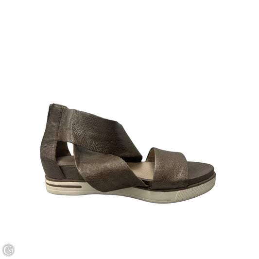 Sandals Heels Wedge By Eileen Fisher In Bronze, Size: 6.5