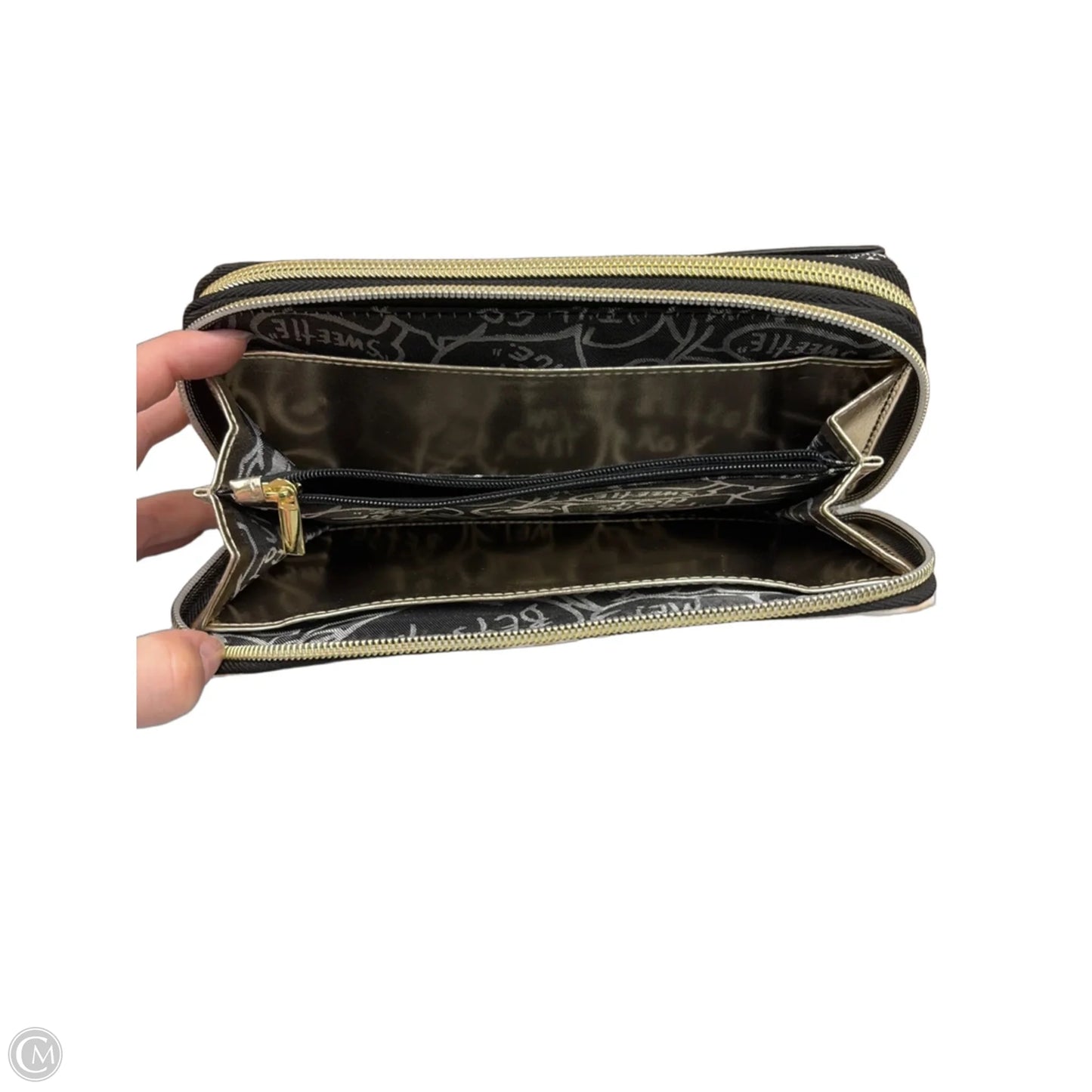 Wallet By Betsey Johnson, Size: Medium