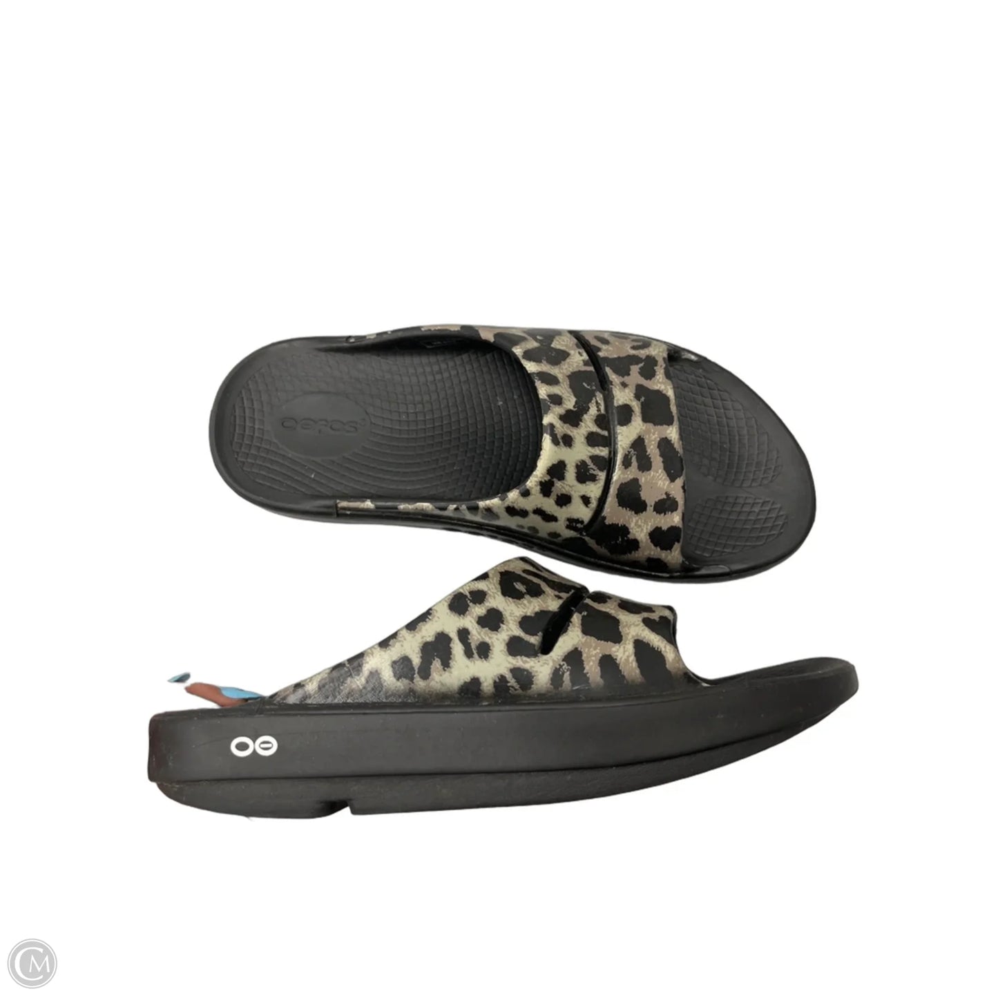 Sandals Flats By Oofos In Animal Print, Size: 9